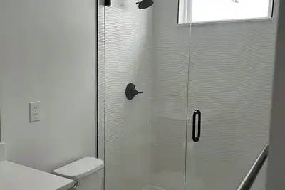 Image de Newer townhome in charming Fraser; Near Wp+Mj base and Fraser River