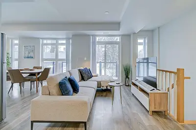 Image de Spacious 3 Bedroom 3 Ba near Yorkdale Mall