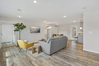 Image de Cheerful | 4-bedroom bungalow | free parking