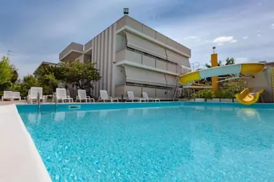 Marconi Seaside Residence - Trilo 6