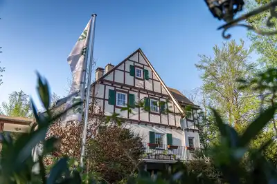 Image de Maison de vacances 'Jachthuus Mit Anbau' avec vue sur les montagnes, terrasse privée et Wi-Fi