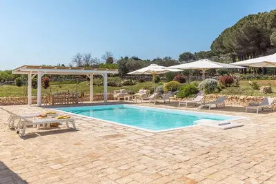 Image de Maison de vacances privée avec Wifi, climatisation, piscine privée, Tv, patio, près de Ostuni