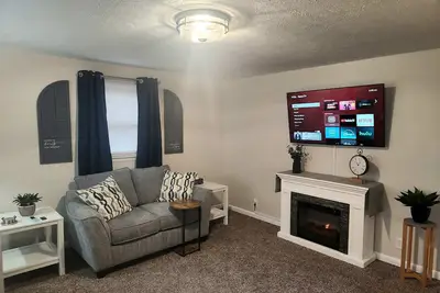 Image de Modern and Cozy Space Near Columbus Attractions