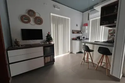 Image de Cozy studio apartment, furnished in modern vintage style, located in the center of town