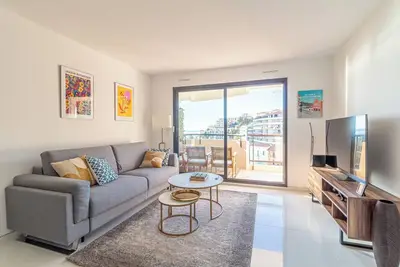 Image de T2 rénové à deux pas de Monaco