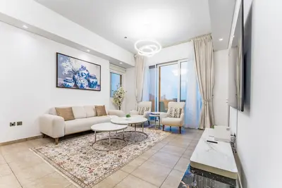 Image de Glance at the Royal Atlantis Right by Dubai’s Top Spots 2br, MarinaApartments 3