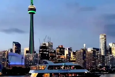 Image de Tripshine Suites Dt RogersCenter  2br/2ba LakeandCN Tower ViewParking
