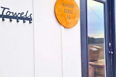 Image de Cabin 12 Amazing River Fun, Tubing, Fossils