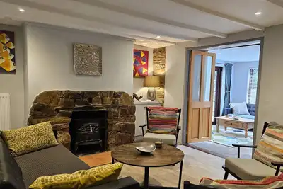 Image de Bannsvale Farmhouse, Cornwall-Parking, Secure garden, 2 miles Porthtowan beach.