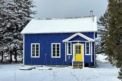 Image de Charming Rural Québec Schoolhouse