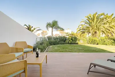 Image de Ancora ultramodern garden apartment (Sk R/C-C)