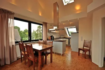 Image de Spacious, prestigious and comfortably furnished 3-room apartment