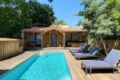 Image de Proche du lac magnifique cottage avec piscine privée pour 7 personnes