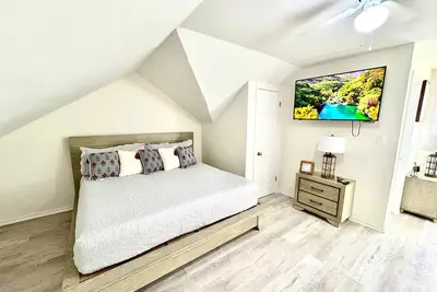 Image de Country Club Retreat, Play Golf with Midterm Stays