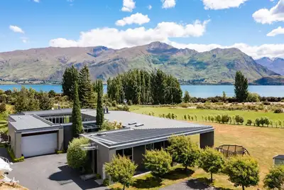 Image de Modern Living with breathtaking views of Lake Wanaka