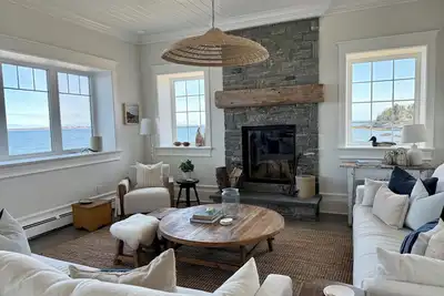 Image de Stilleven: A Luxury Oceanfront Escape with Panoramic Sea Views