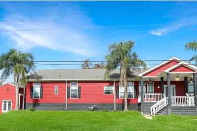 Image de Spacious 5-bedroom house with WiFi, Ac in charming Lafitte