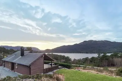 Image de Superbe maison à Eivindvik avec WiFi