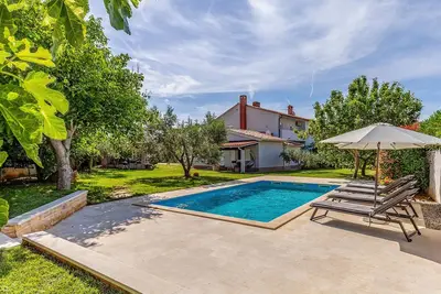 Superbe maison de 2 chambres à Medulin