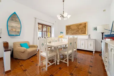 Appartement \"2\" avec jardin partagé, balcon et climatisation