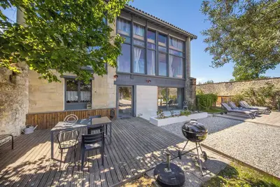 Image de La Grange de la Maison Reverdi – Havre de Sérénité avec Piscine & Terrasse Privée