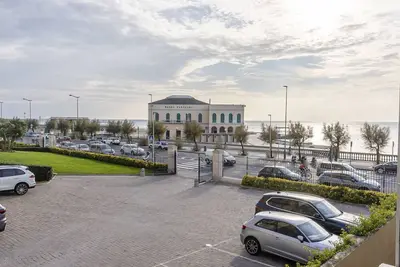 Image de GuestHost - Livorno Modern Studio 110 meters from Bagni Pancaldi!