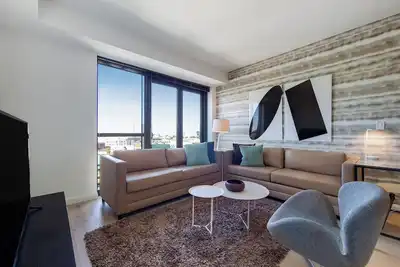 Image de Modern Two Bedroom Steps from Fenway Park