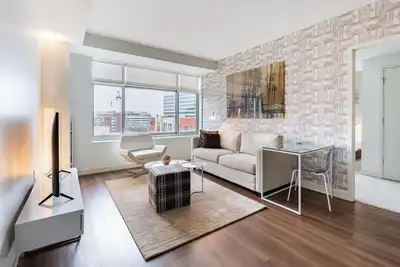 Image de Spacious two-bedroom apartment in central Kendall