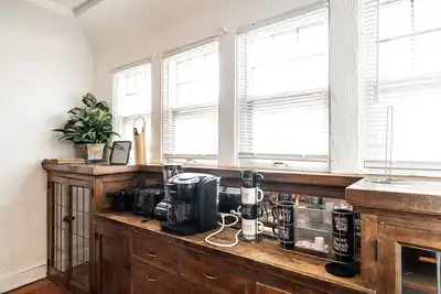 Image de Charming 6br Home in Milwaukee’s Historic District