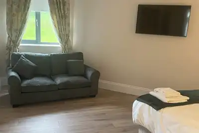 Image de Drumkeen - Apartment - Sleeps 6 - Parking