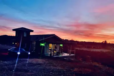 Image de Charming 2-bedroom bungalow with WiFi and Ac in fabulous Tombstone