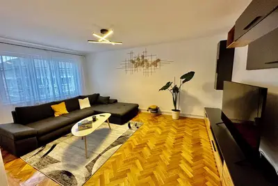Image de Cozy 2-bedroom apartment in Timisoara central with garage