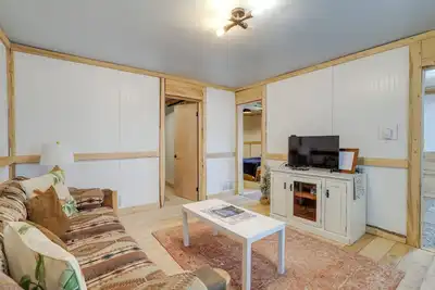 Image de 2 Mi to Dtwn: Pet-Friendly Casper Apt!