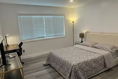 Image de 3-bedroom bungalow in fantastic Baldwin Park with WiFi, Ac