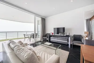 Image de Private Beach - Sunset Sea View 2 Bedroom
