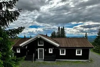 Image de High-standard cabin with jacuzzi and sauna
