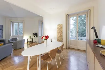 Image de Ercole Ferraio, 12 – Spacious and bright apartment