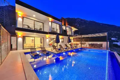 Image de Luxury Villa for 8 with Sea View in Kızıltaş nr. Kalkan Kav3845