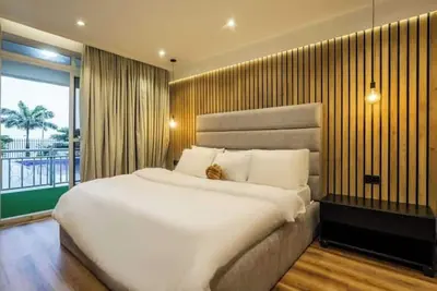 Image de 2bed Waterfront Apartment with King Bed 24/7 Electricity/Security/Pool