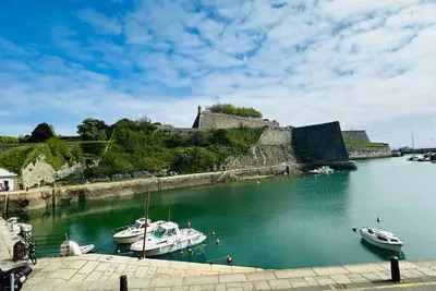 Image de Triplex au cœur de Le Palais avec Wifi, près de la plage