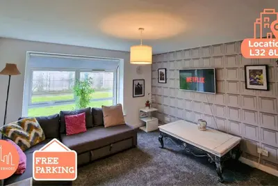 Image de Lovely Kirkby Flat by City SuperHost