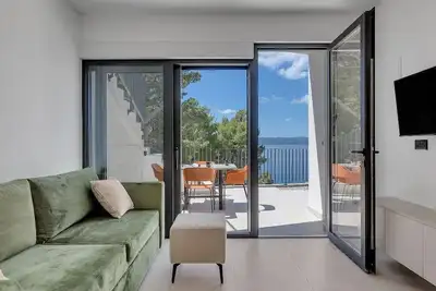 Image de Appartement de vacances pour 4 personnes env. 40 qmà Brela, Dalmatie (Centre de la Dalmatie)