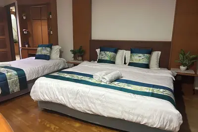 Image de Riverbank Suites - River View Level 11, Sleeps 7