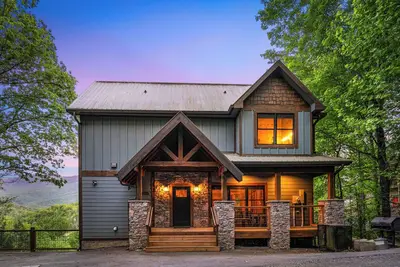 Image de Hot Tub, Free Attractions, Game Room, Ping Pong Table, Theater Room