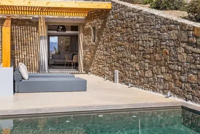Image de Signature Suite Iv Stylish Mykonos Suite with Private Pool