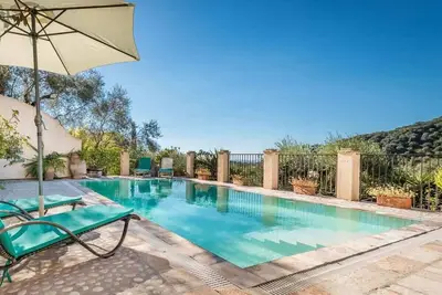 Image de Villa Lemonia Summary