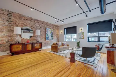 Image de Luxe 220, Unit 1 - City View Suite, Managed by BlueStar Real Estate