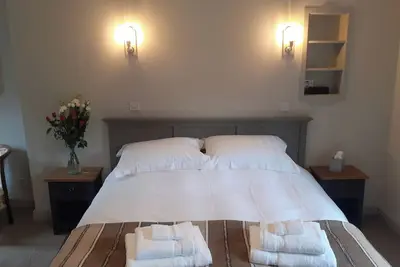 Image de Cosy, restored terraced house in old Alnwick. Close to all amenities.