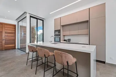 Image de Maison de vacances Paralimni pour 1 - 8 personnes avec 4 chambres Ă coucher - Maison de vacances