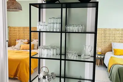 Image de Apartment Modern, bright, cozy, quiet, dogs welcome.